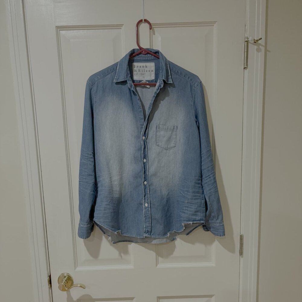 Frank & Eileen Vintage Distressed Famous Denim Button Up Shirt Relaxed Small